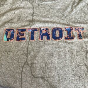 Detroit Michigan road map T shirt women’s small